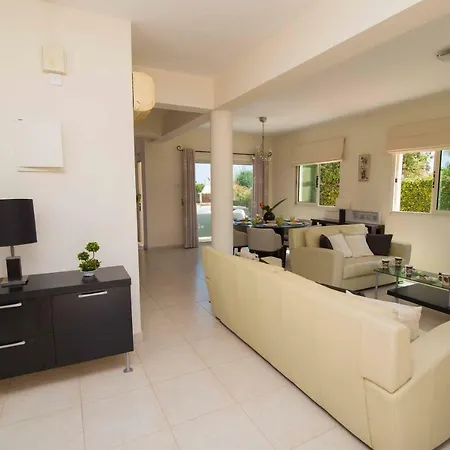 Villa Oceania 21 *